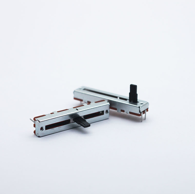 China-Hersteller-Of-Dia-Potenziometer mit des Schalter-30mm der Reise-linearem 5k 10k Potenziometer Ohm-des Potenziometer-100k