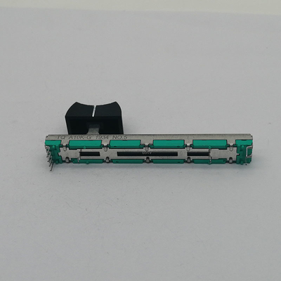 Der Reise-60mm linearer Widerstand Dia-des Potenziometer-B100K für mischende Audiokonsole